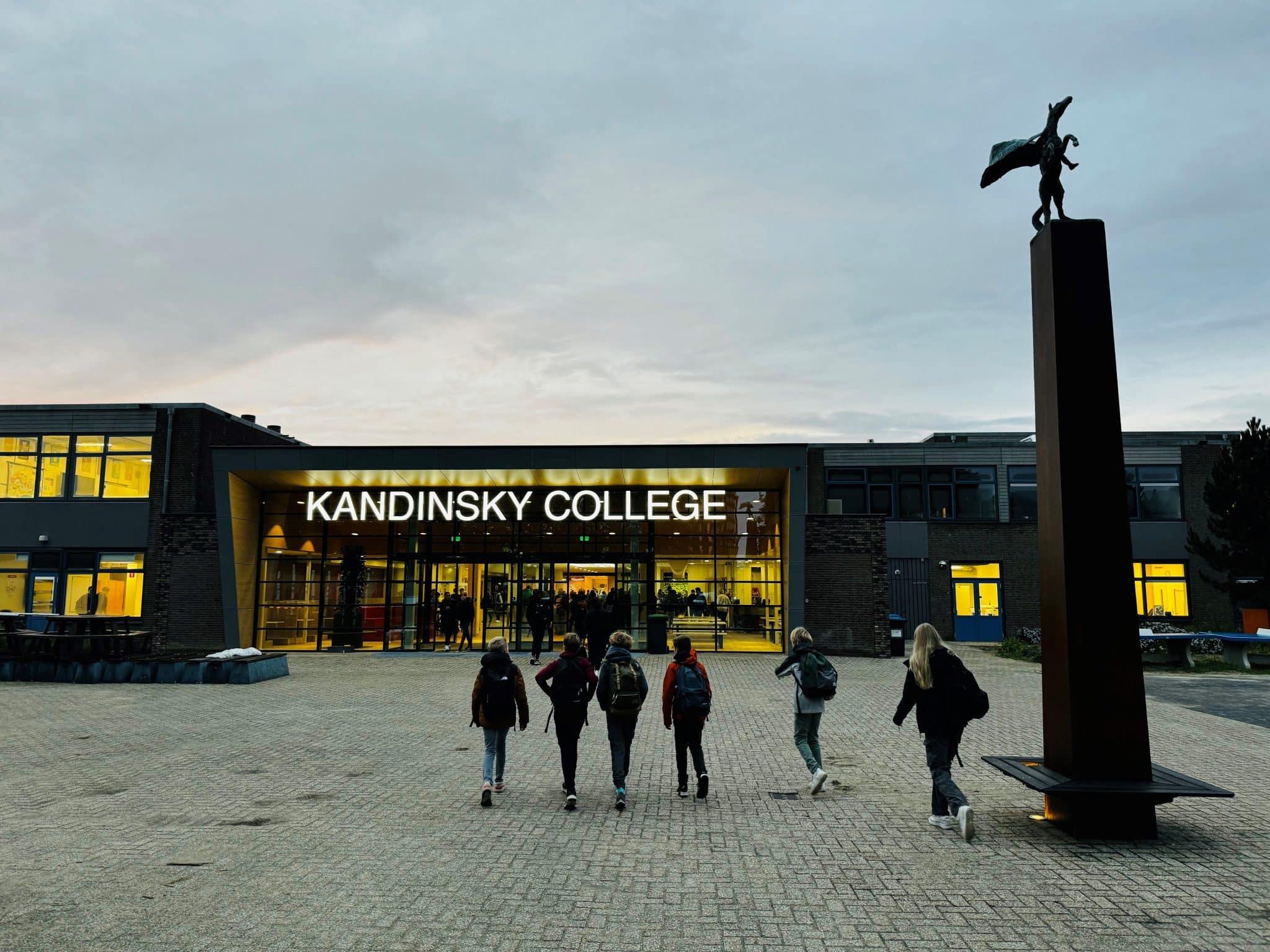 Entree Kandinsky College